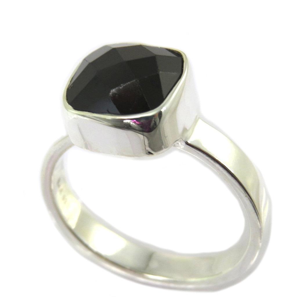 Handmade Silver Ring 'Sissi' Silver Onyx - 10x10 Mm