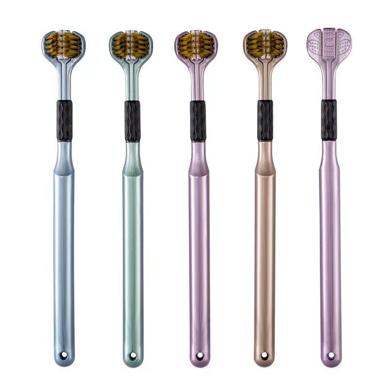 Зубная щетка для взрослых с тройной антибактериальной головкой 360°: Очищает зубы и язык, Мягкая щетина, Семейная упаковка