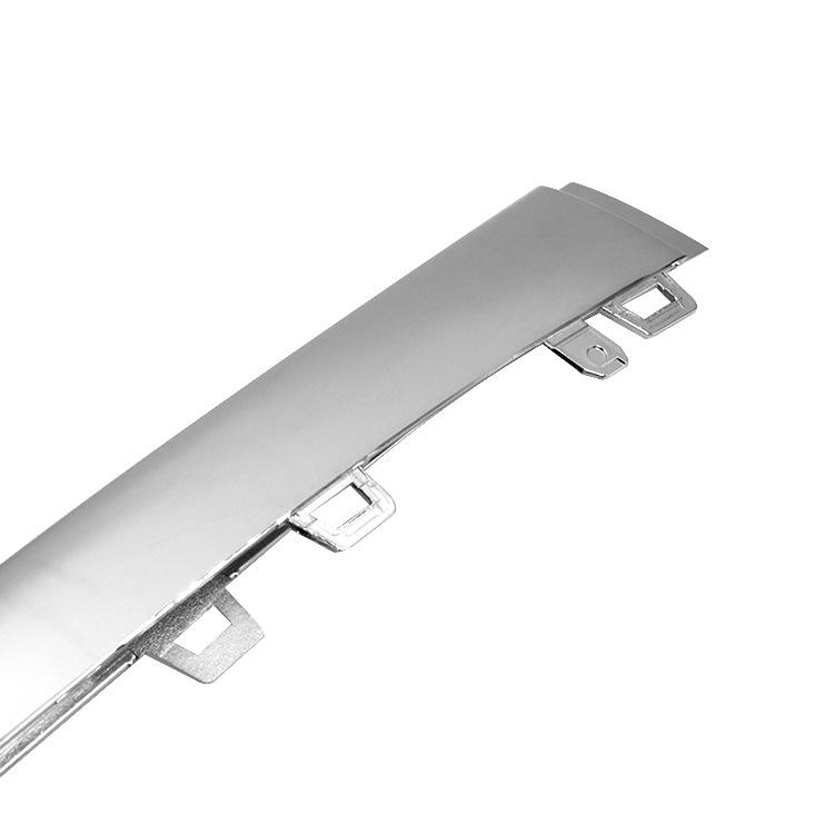 В наличии Накладка бампера Mercedes-Benz W222, номер детали 2228857600