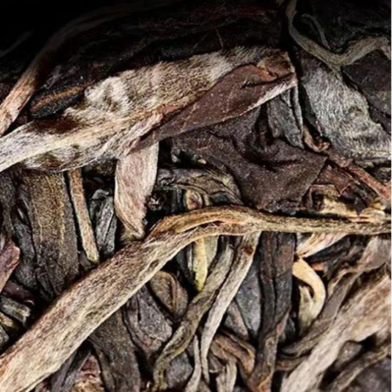 357g Yunnan Puerh Tea Yiwu Spring Pu-erh Raw Tea Cake Chinese Premium Pu'er Tea