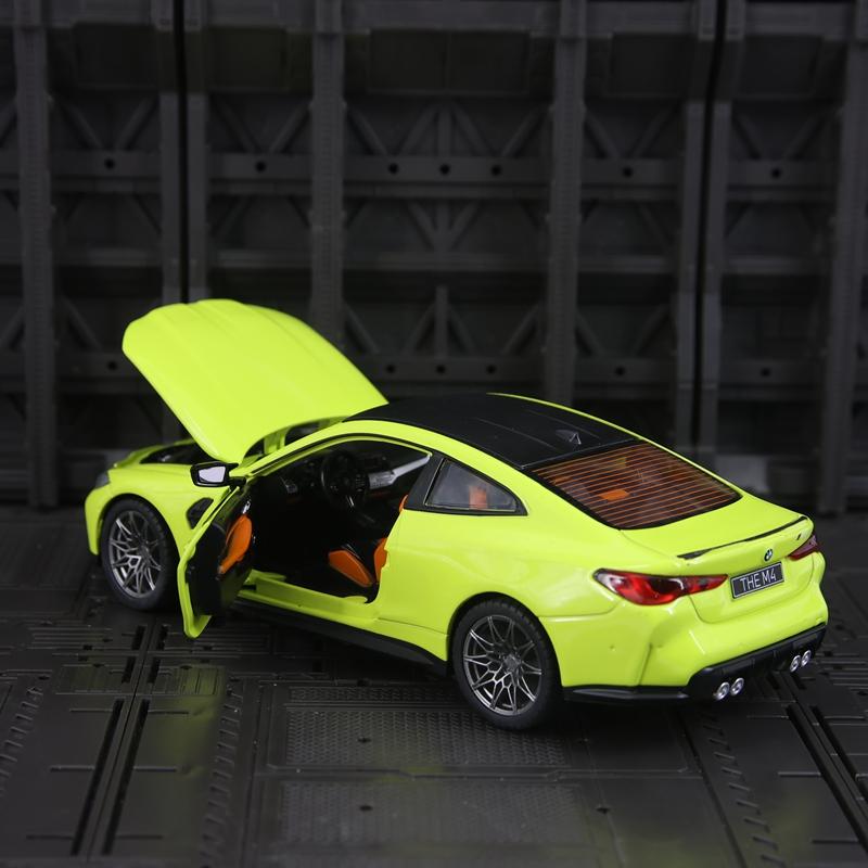 CCA 1:23 simulation BMW M4 G82 alloy car model ornament collection, doors and hood can be opened, steering and sliding ornament