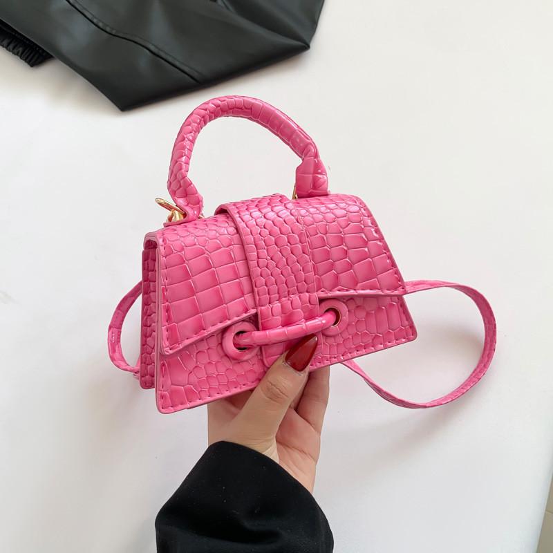 Contemporary Vintage Small Handbag For Women Featuring Soft Medium Structure And Versatile Use