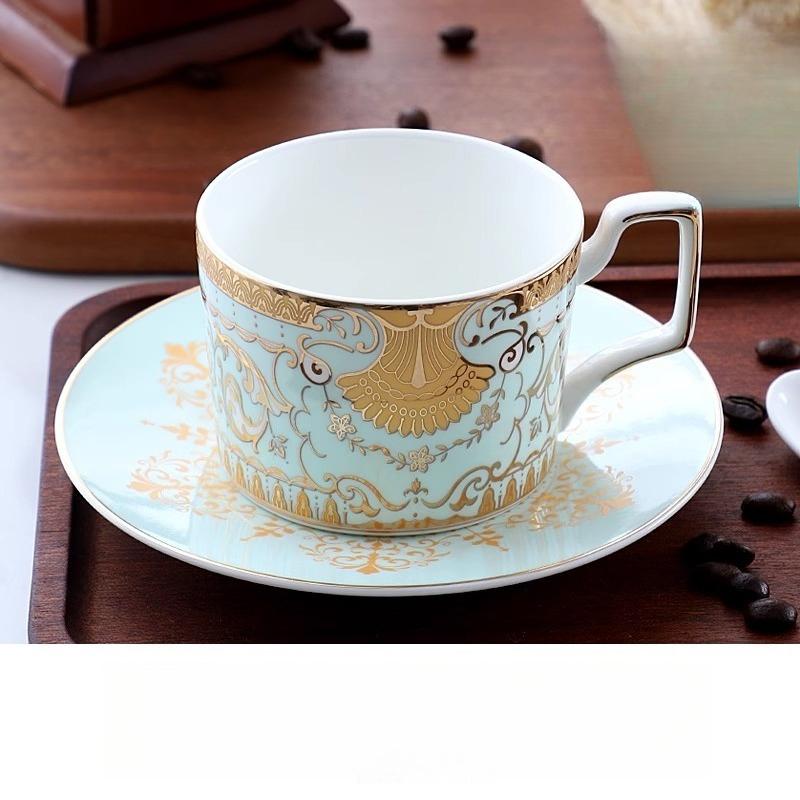 Кофейная чашка и блюдце класса люкс с ложкой, фарфоровая чайная чашка из костяного фарфора с золотой отделкой, 250 мл фарфоровая кофейная кружка с ручкой