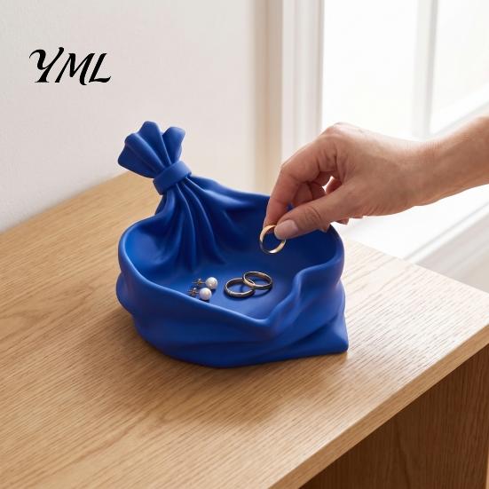 Unique Textured Trinket Bowl 3D Printed Gift Bag Shaped Storage Tray, Pleated Catchall for Candy, Decorative Tray Festive Table Centerpiece