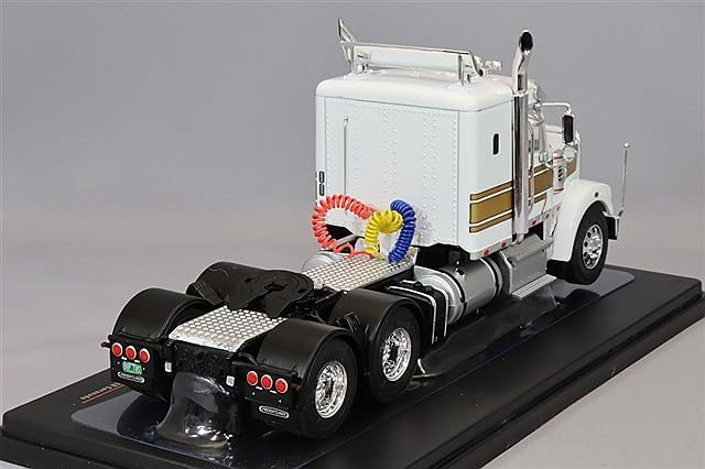 Ixo Freightliner Coronado 2012 1/43 Белый/Золотой