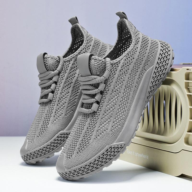 Новая легкая мужская сетчатая обувь на мягкой подошве, дышащая летняя спортивная обувь для улицы, студенческая, удобная, износостойкая повседневная обувь