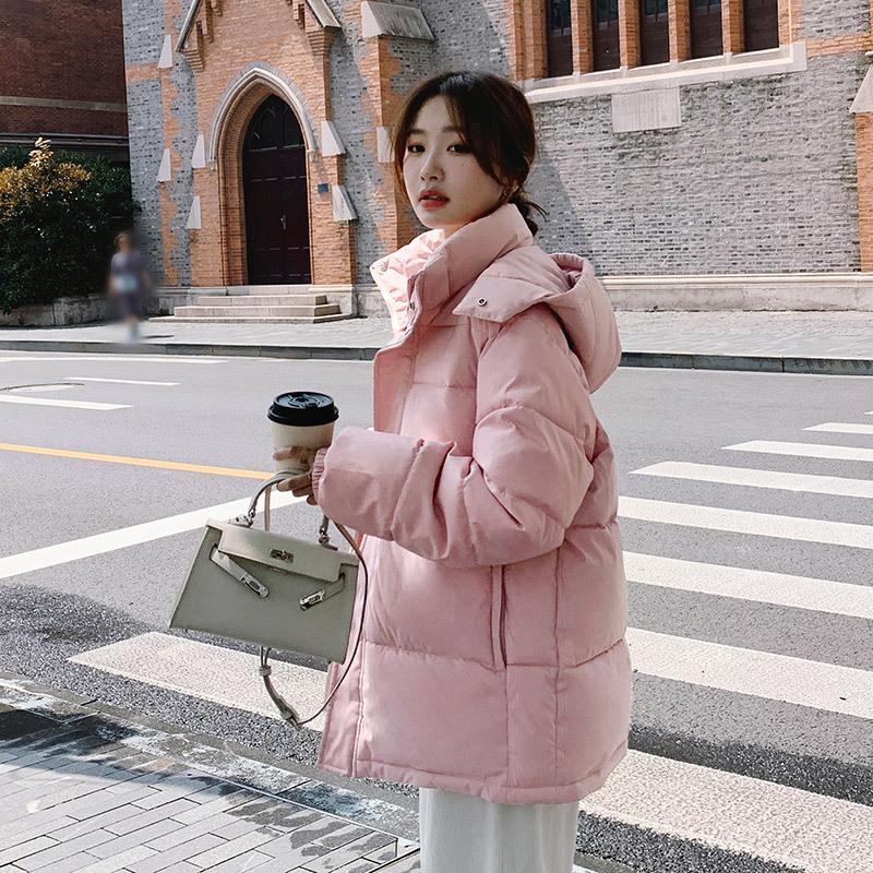 New Cotton-padded Jacket Women's Short Loose Detachable Hat Winter Plus Size Bread Coat Coat.