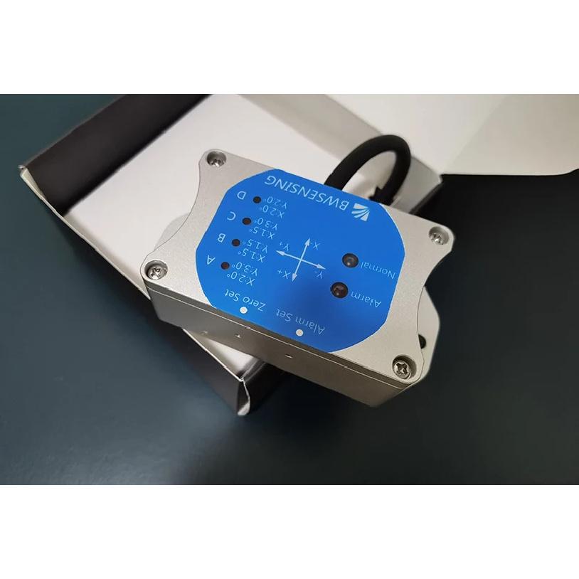 BIS341 Two-Axis Tilt Switch Inclinometer Alarm Angle Sensor 9-35V with Precision 0.1 Resolution 0.01-0.05 Output TTL / CAN