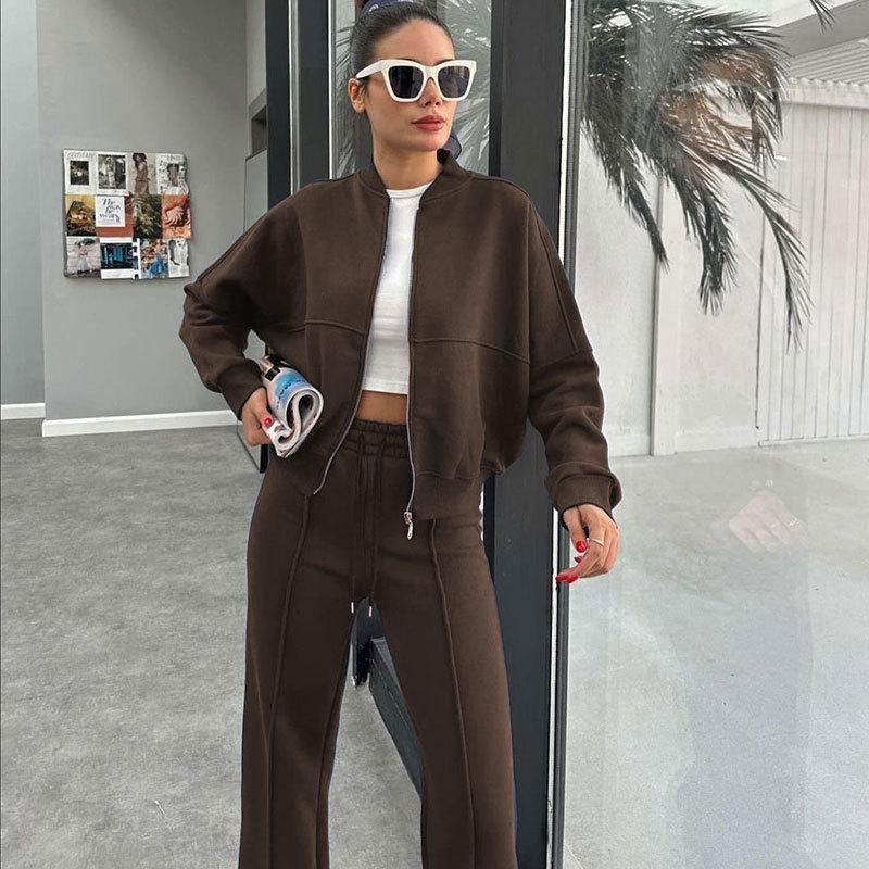 Женский кардиган на молнии с флисовой подкладкой и однотонные брюки прямого кроя на осень/зиму