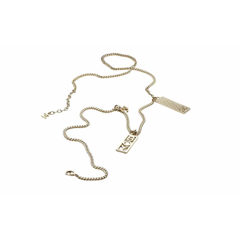 Chanel Двойное C BOY Гравировка Двойное C Металл Стразы Ожерелье Женское Золотое