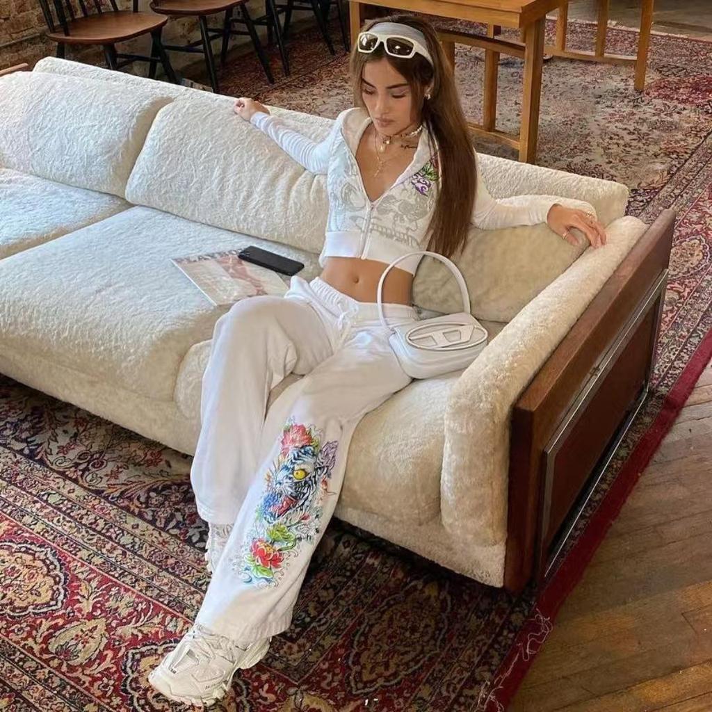 Европейский и американский женский повседневный костюм-двойка с уличным принтом 2024 года — разноцветный комплект Girlfriend