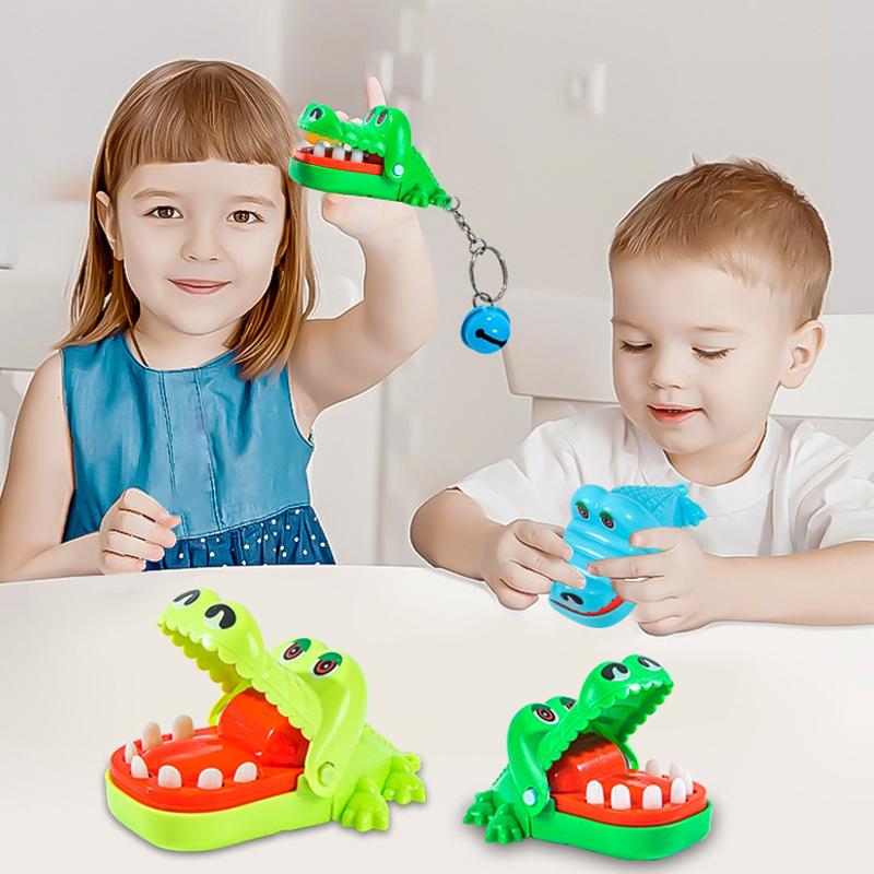 Crocodile Teeth Toys Keychain Children's Crocodile Fingers Reaction Training Dinosaurs Animal Pull Back Trick Game Family