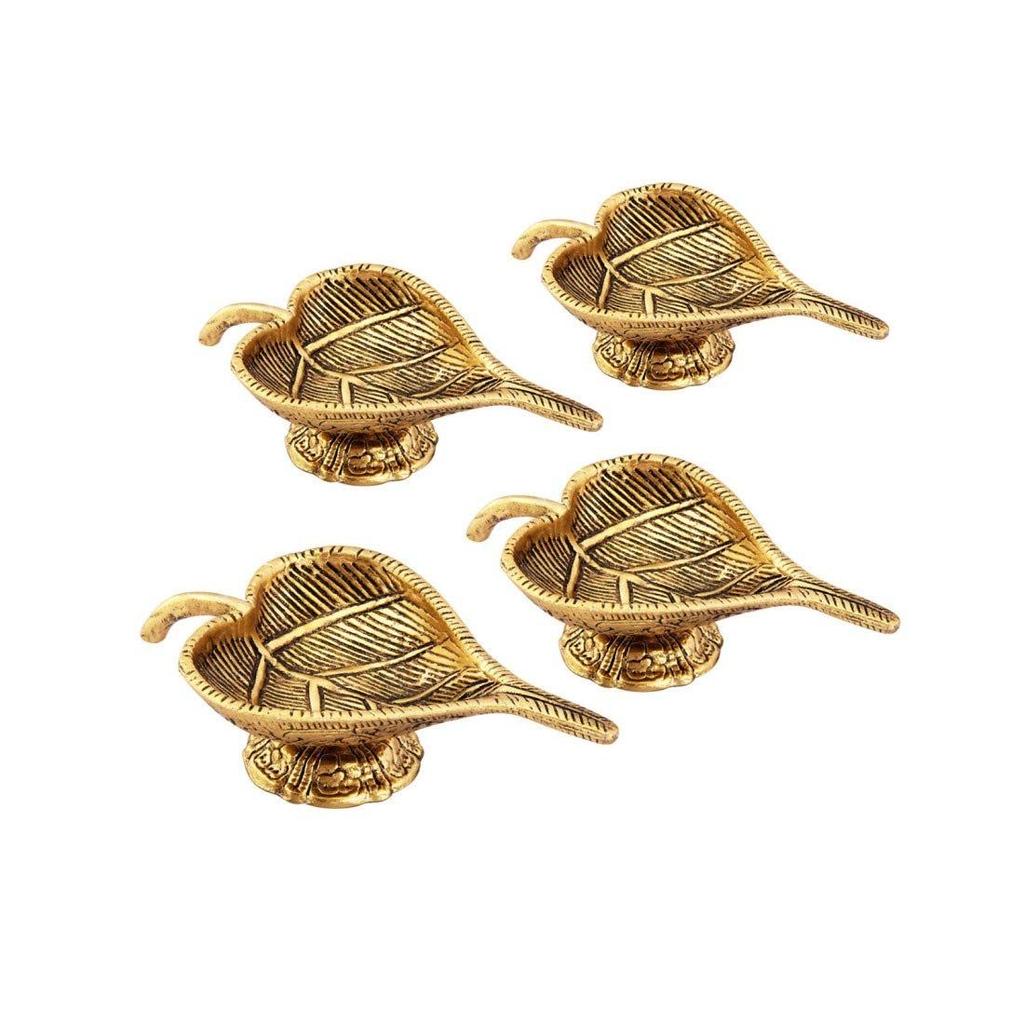 Metal Diya (5.5 X 3 X 1.75 Inch, Gold)"