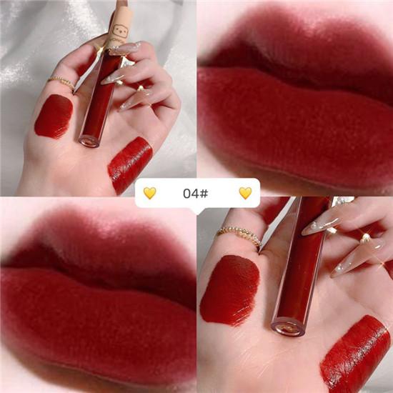 4 палочки Strawberry Bear Lip Glaze Set Матовая бархатная губная помада Водостойкий увлажняющий блеск для губ Стойкий макияж для губ