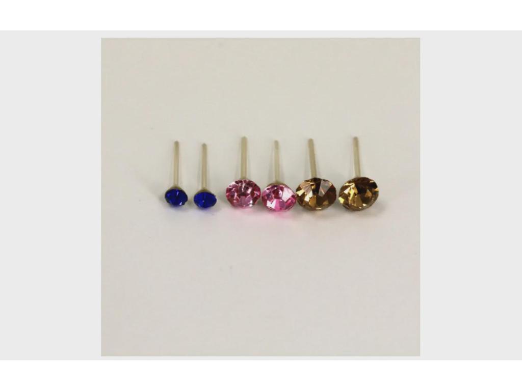 Комплект серег со стразами разных цветов и размеров (100 пар) с пластиковыми иглами, размеры 4 мм, 6 мм, 7 мм