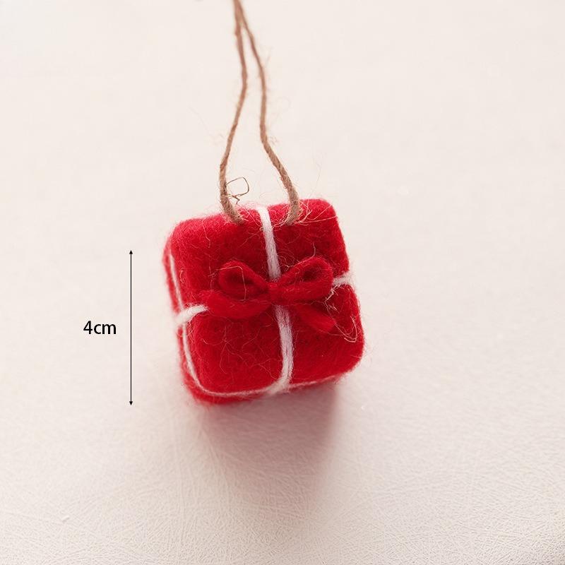 Christmas wool felt decorative pendant handmade DIY accessories Christmas tree elk gift bag gingerbread man pendant accessories
