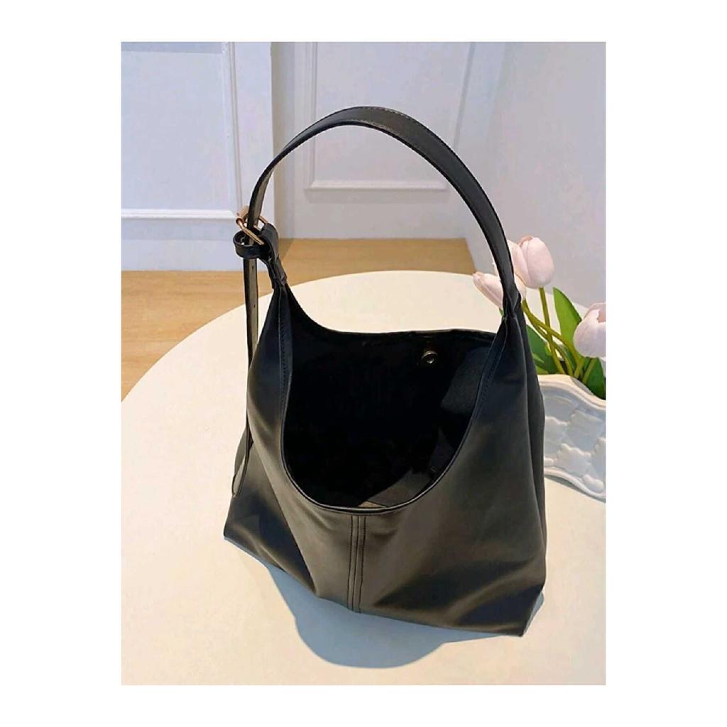 Women's Black Shoulder Bag Soft Inside And Outside Textured Quality Workmanship And Soft Faux Leather Hand Bag