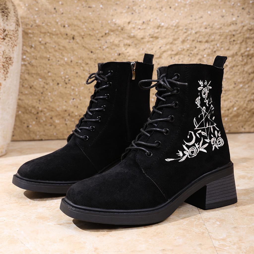 Vintage Embroidered Mid-heel Martin Boots Women's Fall 2025 New Plus-size Block Heel Side Zipper Booties