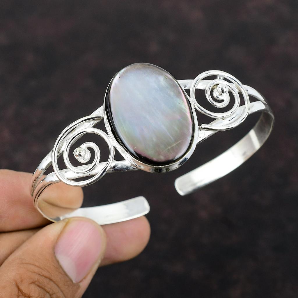 Черный перламутр Браслет-манжета с драгоценными камнями Регулируемый браслет Стерлингового серебра 925 пробы Браслет-манжета ручной работы Дизайнерские украшения для подарков