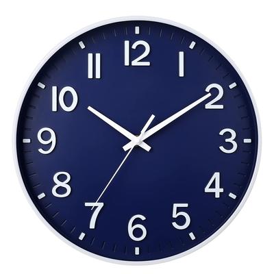 Бесшумные настенные часы темно-синего цвета