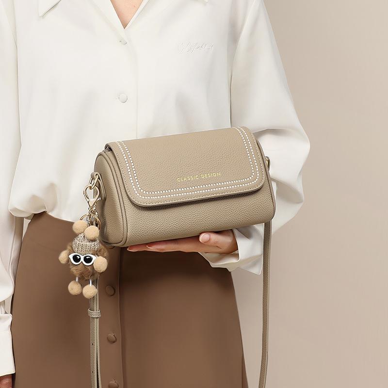 2025 Autumn Winter New Women's Crossbody Bag Genuine Leather Commuter Pillow Bag High-end Single Shoulder Cylinder Bag
