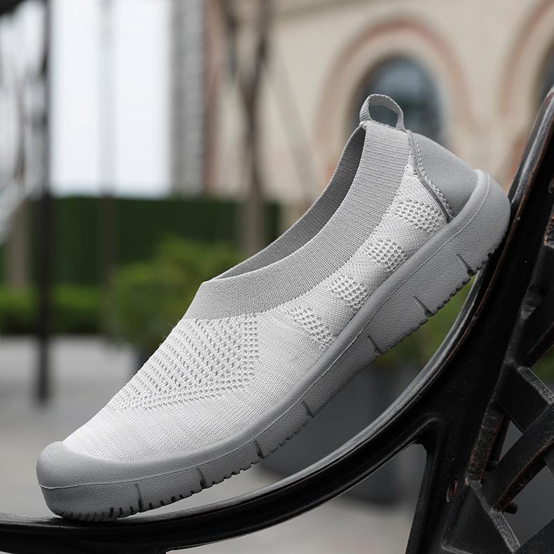 Mom's Shoes Breathable Closed-toe Flat Shoes Casual Shoes for Women