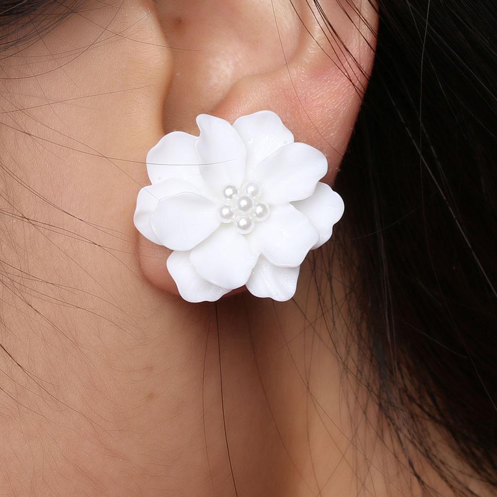 Elegant Women Girl Inlay Beads Simulated Pearl Stud Earrings Camellia Big White Flower