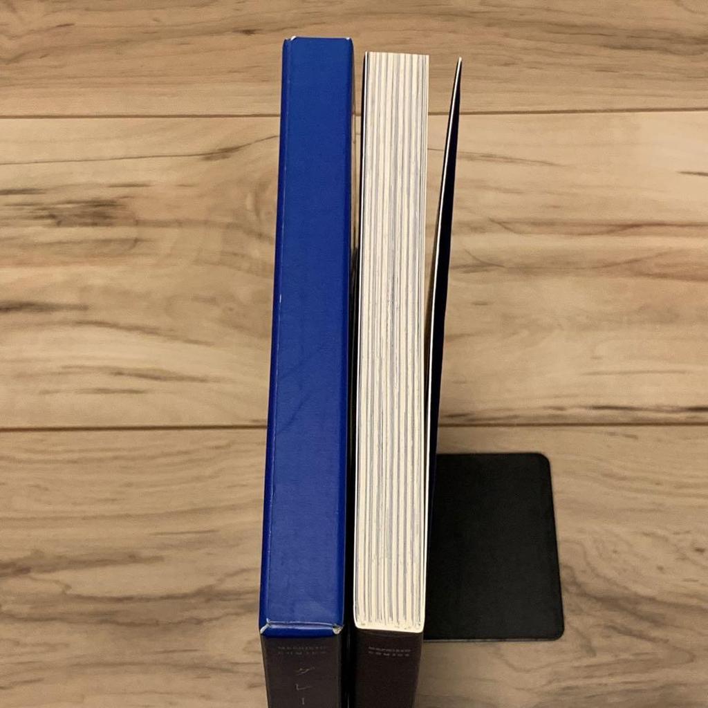 [USED] First Edition with Obi, Yumi Shirakura, Gretel's Memory, Published by Kodansha