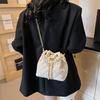 Xiaoxiangfeng Rhombus Chain Shoulder Bag Women's 2025 Spring and Summer New Messenger Bucket Bag Fashionable Pearl Handbag