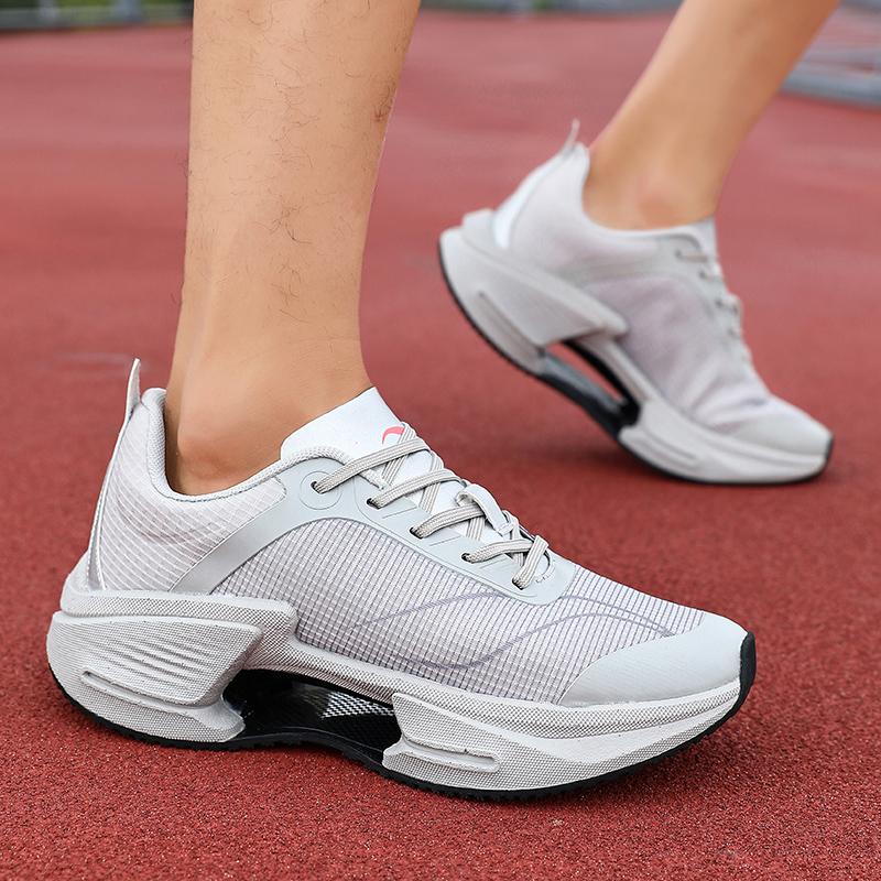 Spring and Autumn Low Cut Retro Trendy Couple Sports Shoes Urban Commuting Daily Running Shoes Balanced and Stable Walking Shoes