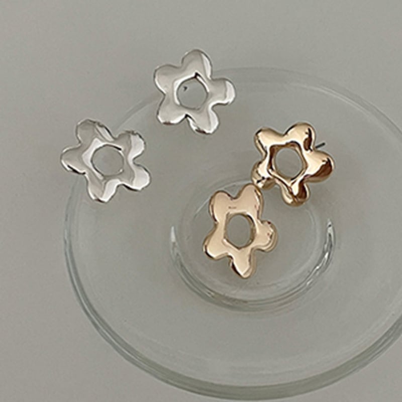 OUI SAY YES! Big Flower Earring_ER591