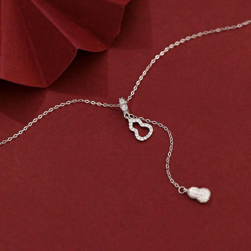 Fulu Necklace Hollow Gourd Light Luxury Sweater Chain Natal Year Clavicle Chain Women New Year