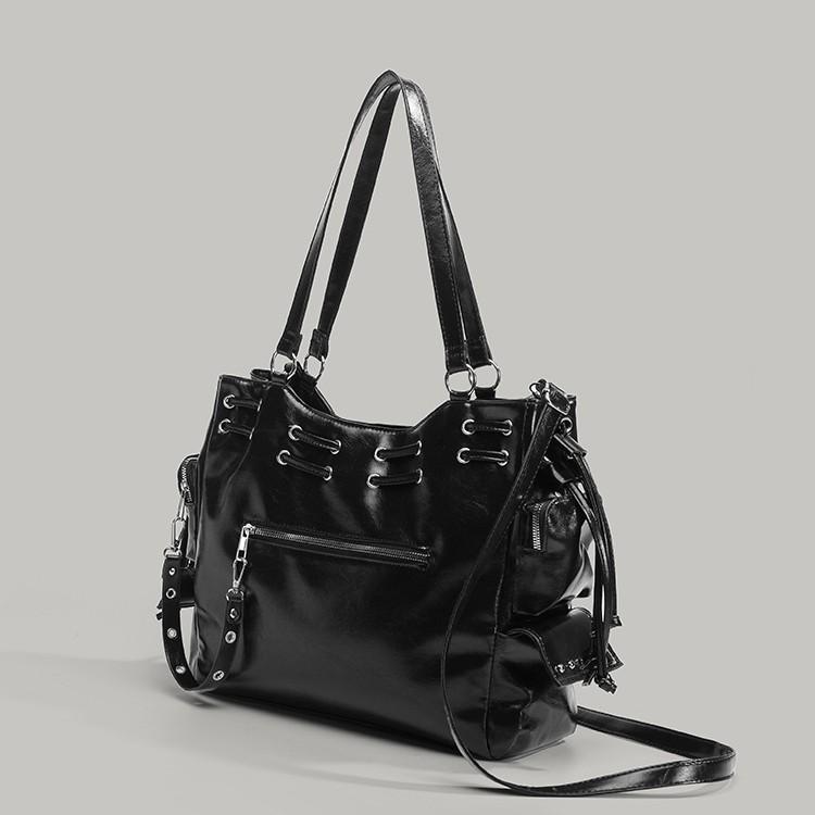 Korean Fashion Retro Spice Girl Locomotive Bag High Sense Commuting Versatile Large Capacity Tote Bag Shoulder Messenger Bag