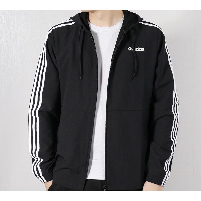adidas Ветровка Essentials с 3 полосками DQ3066
