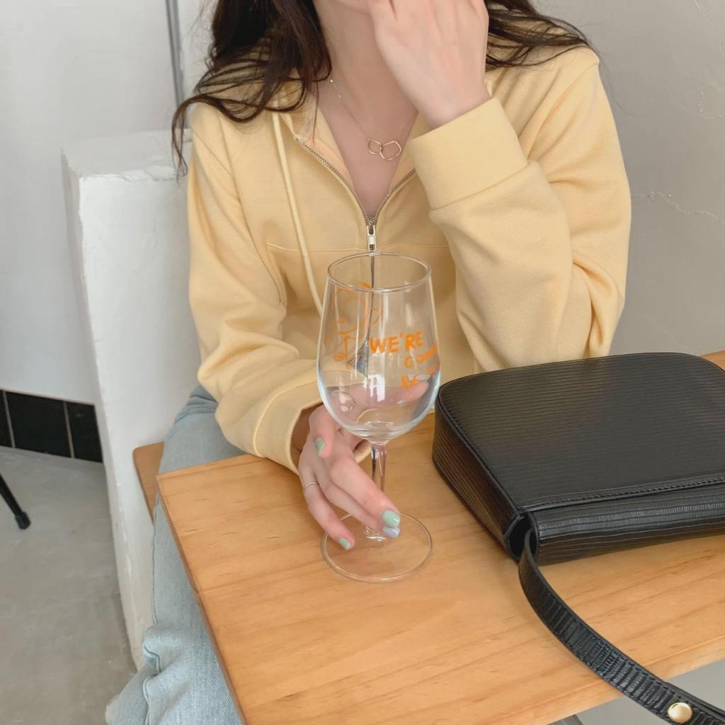 Женская розовая короткая толстовка с капюшоном на молнии - повседневный нишевый дизайн весна/лето