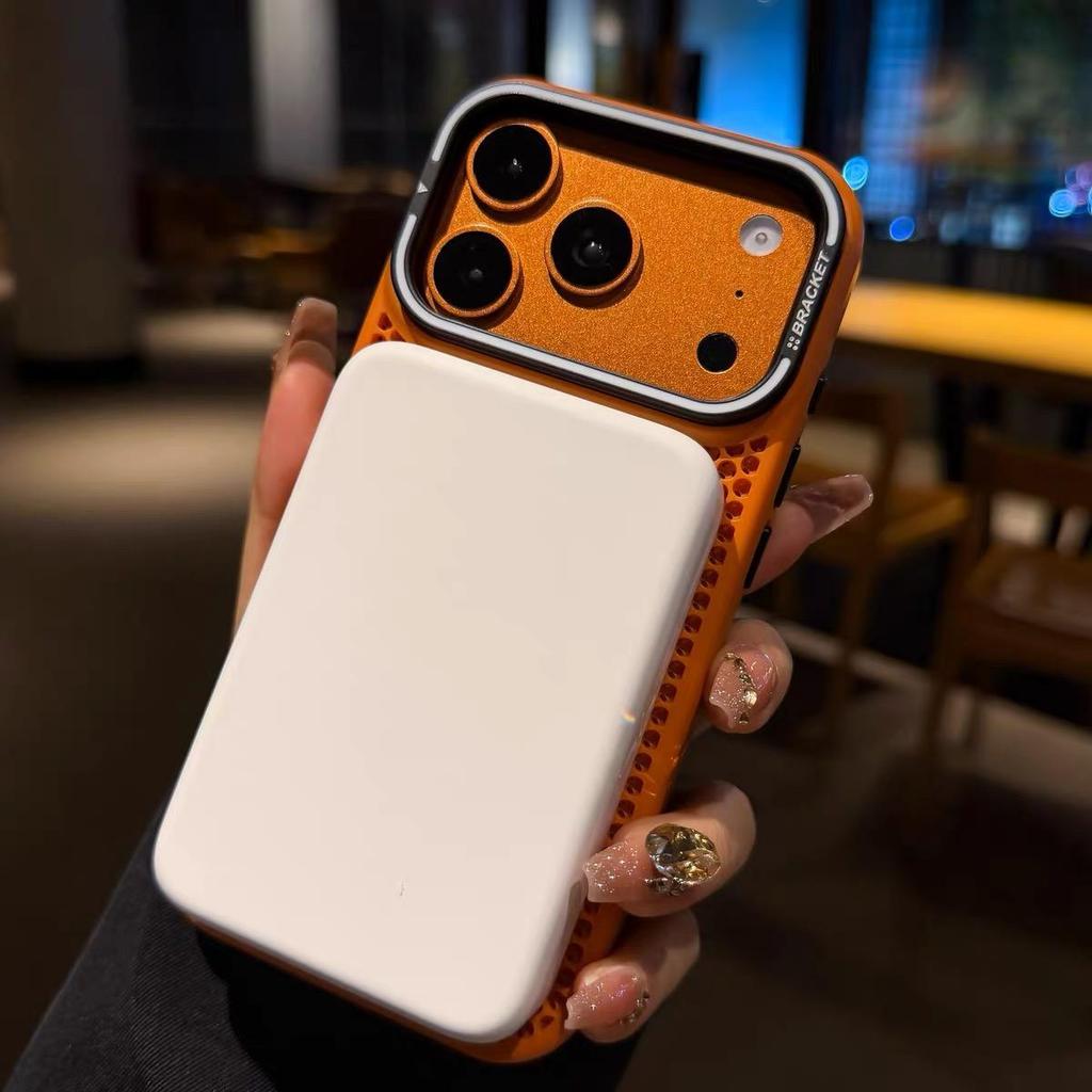 **Магнитный чехол-соты для iPhone 17 Pro Max со стойкой для объектива**
