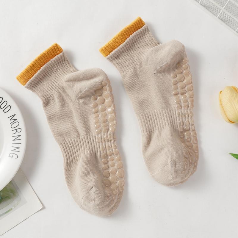 Women's Floor Socks Contrast Color Yoga Socks Cotton Sports Dance Professional Non-slip Silicone Socks