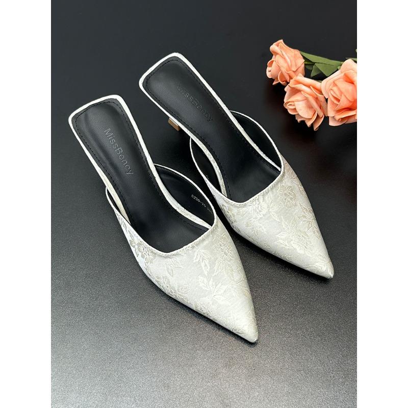 New Women's High-heeled Sandals Cyber-famous Pointed Thin-heeled High-heeled Sandals Women's New Style Summer Small All-match