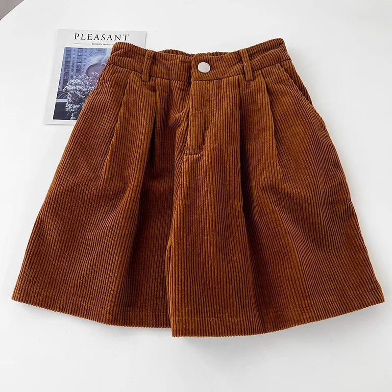 Вельветовые шорты в стиле ретро с высокой талией и широкими штанинами - черные