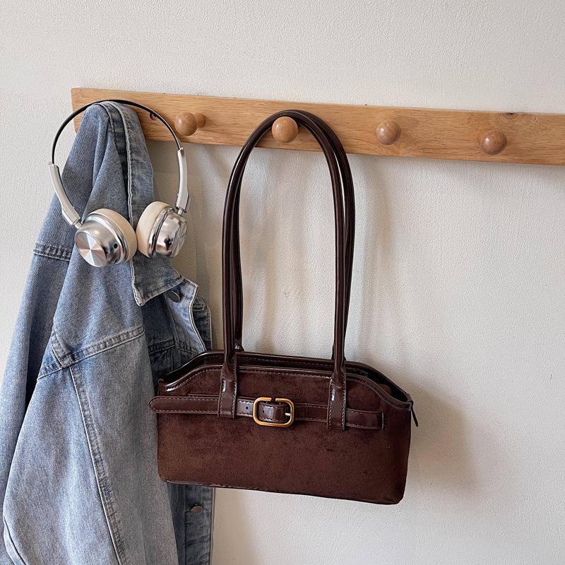 Популярная нишевая замшевая сумка осень-зима 2025 новая сумка-мессенджер для поездок на работу универсальная женская на плечо подмышку