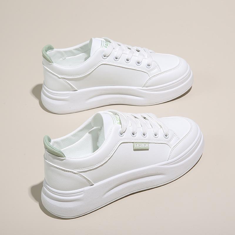 Маленькие белые туфли женские 2025 осень новые дышащие туфли детские студенческие корейская версия универсальная платформа спортивная обувь повседневная обувь на платформе