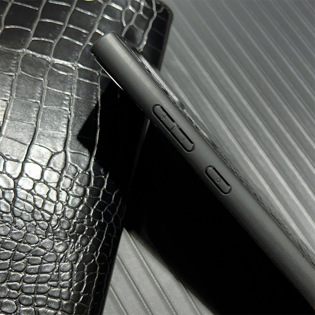 Роскошный кожаный чехол для телефона с леопардовым узором из крокодиловой кожи и углеродным волокном для Samsung GalaxyS22 Ultra S23 S24 Plus, черная задняя панель, чехол для Huawei Mate60 RS Pura70 Pro