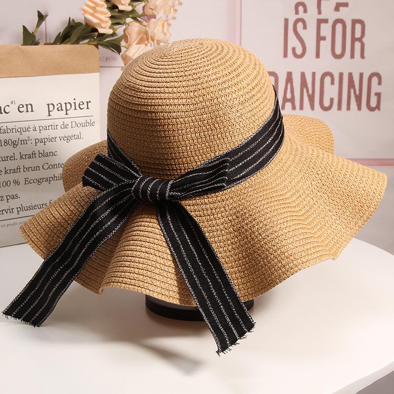 Fashionable Summer Women's Sun Protection Beach Hat with Large Brim and Straw Hat for Sun Protection and Breathable Beach Hat