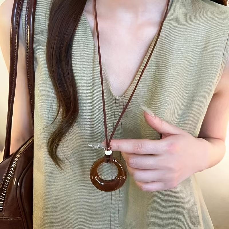 Новое поступление: Роскошное ретро-колье-подвеска с обручем для женщин - Минималистичный аксессуар в китайском стиле на лето 2025