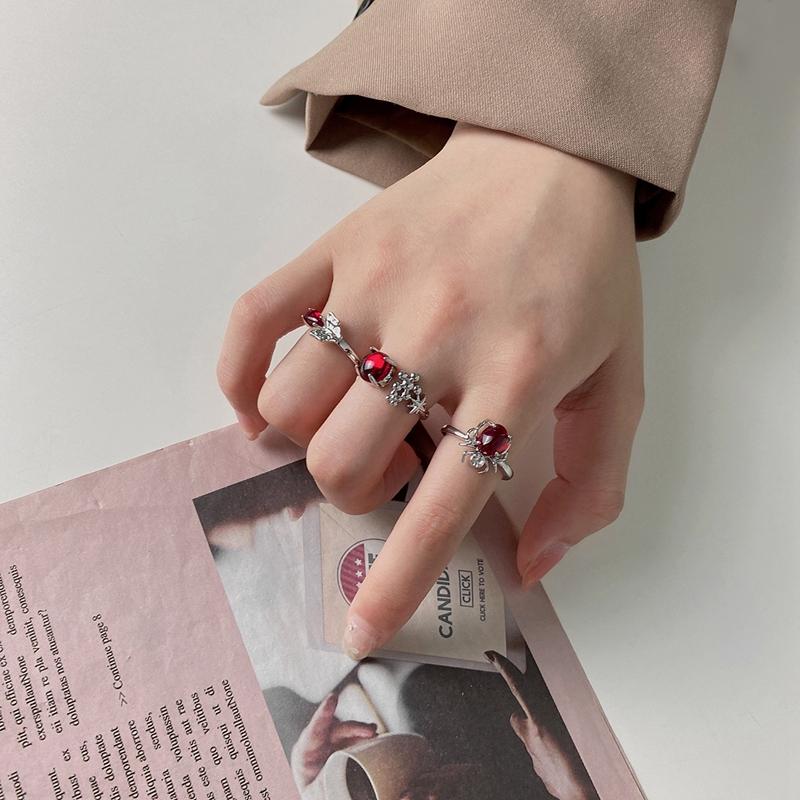 Нерегулярные кольца с камнем, эстетичная девушка, полые кольца с красным камнем для женщин, Y2K, открытое кольцо с бутоном цветка, винтажные ювелирные изделия