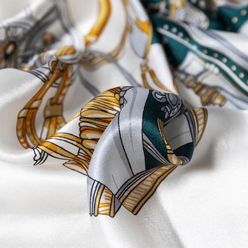 HangYuanXiang British Carriage Mulberry Silk Square Scarf