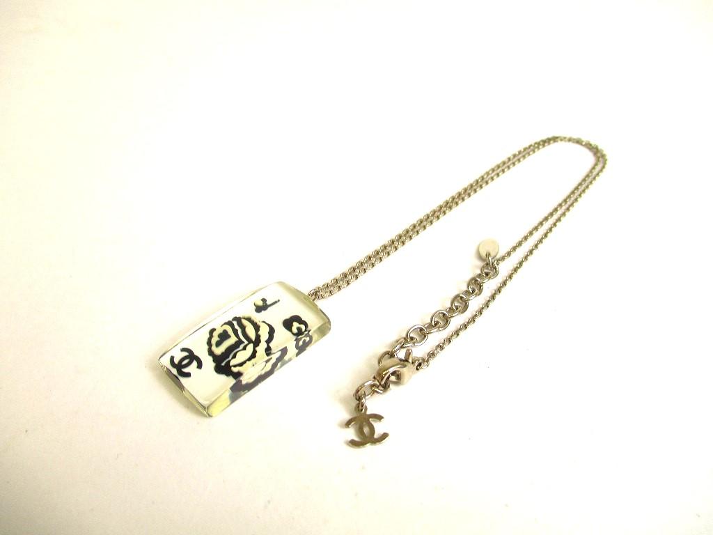 Authentic CHANEL CC Logo Camellia Motif Plastic Plated Silver Chain Necklace #9786 Refurbished