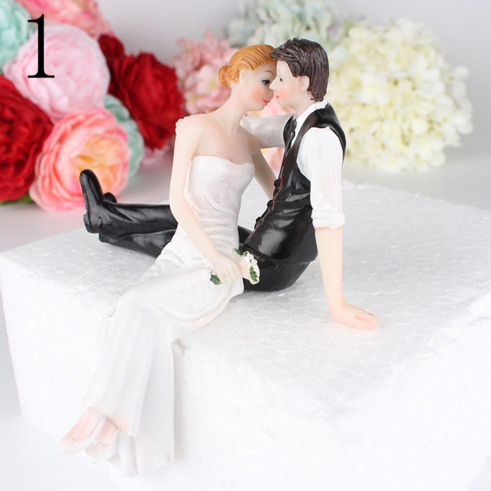 Funny Bride and Groom Figurines Romantic Marry Figurine Cake Toppers Dolls Marry