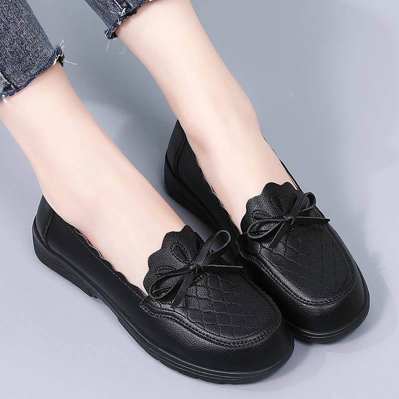 Женские мокасины, туфли для вождения, женские черные мокасины на плоской подошве, повседневные туфли без застежек, большие размеры, летние туфли для прогулок с вышитым бантом для мамы
