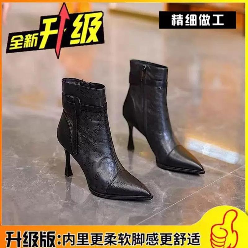 Темпераментные туфли-лодочки на высоком каблуке женские 2025 зима профессиональный дизайн чувство пряжка ремень флис короткие ботинки шпилька ботинки мартин